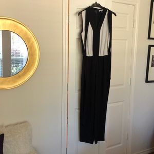 DKNY black and White Romper